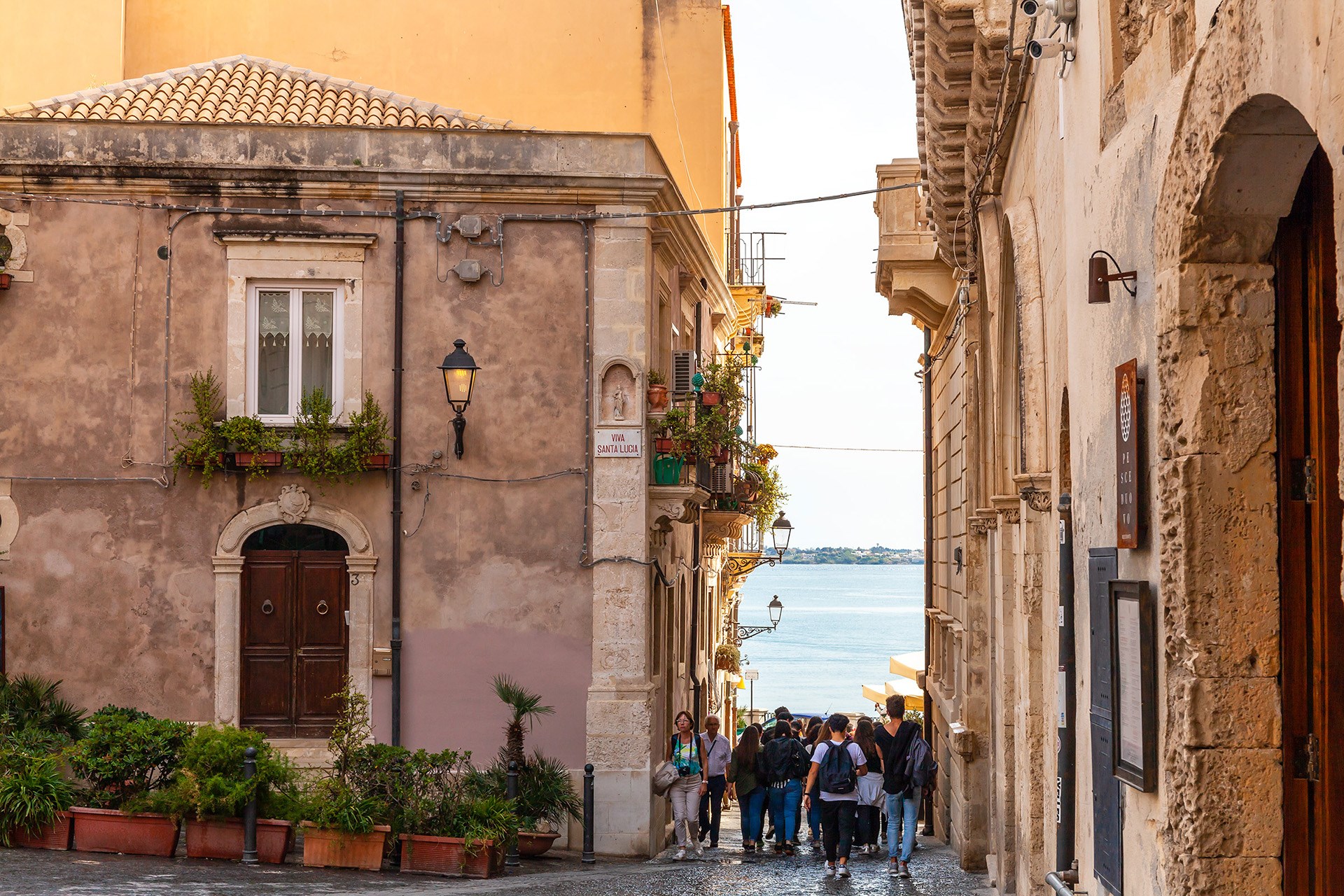 Guide to Syracuse, Sicily The Thinking Traveller